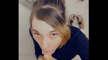 Sexy Shemale Loves Cock