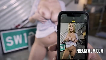 My Stepmom Loves Me Loving Her – Joslyn Jane