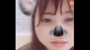 em gái show cam ngại ngùng