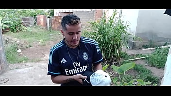 Camarada Parrudo Liberando O Rabo No Pelo