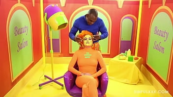 She Comes In Colors 1