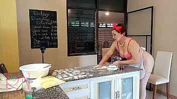 Nudist Housekeeper Regina Noir Cooking At The Kitchen. Naked Maid Makes Dumplings. Naked Cooks. Spy Camera. Part 1