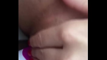 Dp Com Vibrador Na Novinha Gostosa, Toda Molhada E Arrombada !