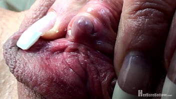 Pussy, Shaved-pussy, Huge-clit, Huge-labia – Femdom – 2025 – Hot – Performance – Video 1669143