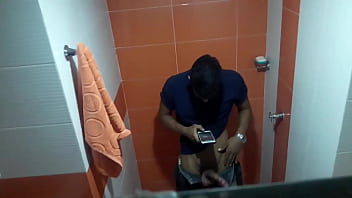 Me Atrapan Enviando Paks En El Baño Y Me Graban Con El Celular Y No Me Doy Cuenta Ivandeyvyds