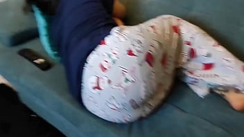 Mi Compañera De Cuarto Cayó Del Sueño Y Yo Intenté Follarla Sin Que Se Diera Cuenta (parte 1)