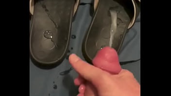 Slow-mo Cumshot On Size 15 Slides
