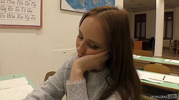 Coed Molly O_ Connor’ Squirting Fantasy With Santa Claus Cums True