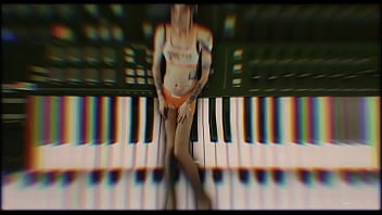 Hooters Girl Loves Utopia Dance