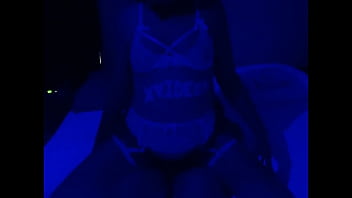 Verification Video – black-light, verification-video – Video 1628986