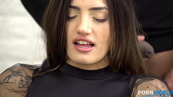 Spicy Spanish Senorita Penelope Cross Services A Bbc During Job Interview Gp1762