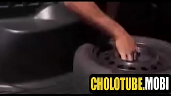 Una Bella Samaritana Dispuesta A Dar Mas Que Su Ayuda