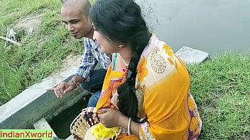 Indian Hot Beautiful Bhabhi Sex! Hot Indian Village Sex