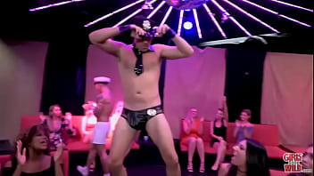 Daisy And Lexi Cum In The Locker Room