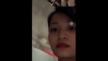 Gạ bà chị xem sục cu