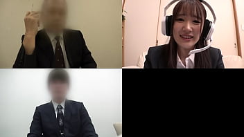 上司とのリモート会議中に彼氏がイタズラ！！？「バレたらヤバい_！！」緊張と興奮でマ○コはビショビショ！表情を変えず、声も出さずにこっそりSEX！Part3