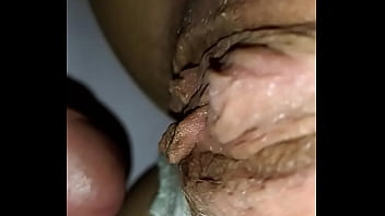 La Rubia Española Me Encanta Que Me Estimulen El Clítoris Con Una Buena Polla Por La Noche