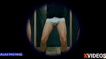 El Bulto De Alejandro Mistral En Trusa Blanca Reeditado