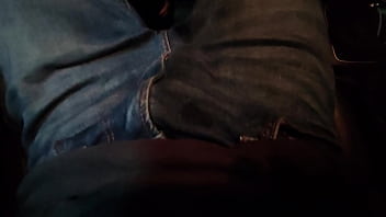 Peeing In The Car – peeing-in-public, peeing-outdoor, peeing-in-the-car, peeing-in-parking-lot – Video 1491386