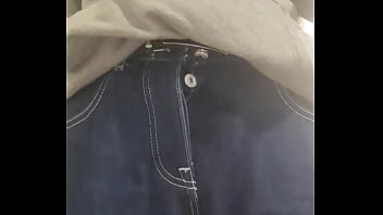 Gaste85 – Peeing-in-jeans, Wetting-jeans, Wetting-floor – Unknown – 2025 – Steamy – Scene – Video 1215642