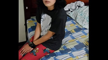 Le Dije A Mi Hermanastra Colegiala Para Jugar Y Termine Atándola Para Cogerla Por Su Rico Coñito