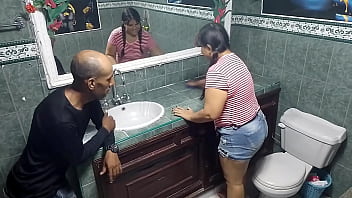 1 Parte Mi Patron Me Seduce En El Baño Follando Mi Coño Grande