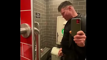 Where’ This Public Toilet???