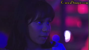 Bigass Gagging Babe Pussydrilled After Deep Deep Sucking