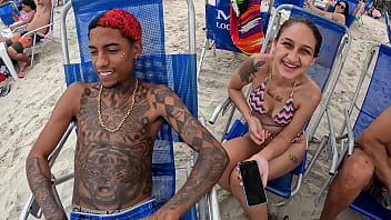 Casal De Novinho Resolveu Fuder Na Praia