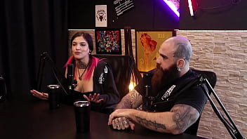 O Sonho Dela Era Ser Uma Sg – Queen E Iron