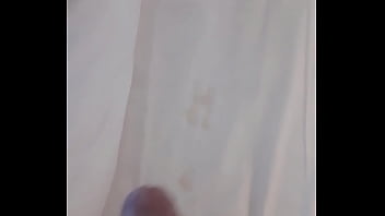 Petite éjaculation Du Matin Sur Les Draps