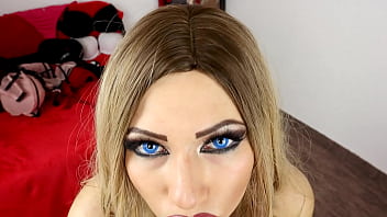 Shop Assistant Helps You