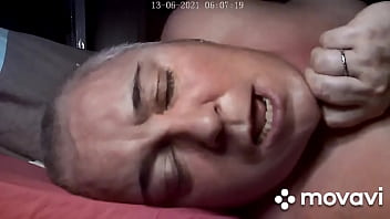 Daisy Chienne Soumise: Je Me Masturbe Dans Ma Niche , Regardez Ma Gueule Qui Change Jusque Jouissance Avec Des Doigts Au Fond De La Gorge