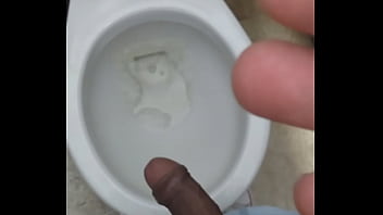 Mijando No Banheiro Da Faculdade – sexy, dick, big-ass, pissing, gay, piss, twink, pass, big-dick, rj, faculdade, punheta, pau, mijo, n – Video 1275189