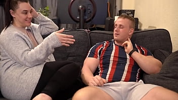 Stepsister Bets Stepbrother She Can Make Him Cum With Her Mouth – Who Wins?!