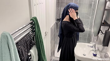 Omg! I Didn_t Know Arab Girls Do That. I Caught A Muslim Arab Girl In Hijab Masturbating In The Shower.
