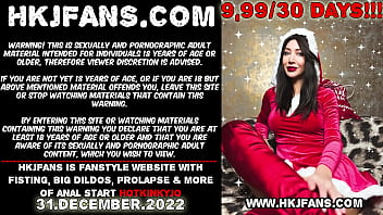 Sexy Santa Hotkinkyjo Fuck Her Ass With The Theeng Huge Dildo From Mrhankey, Fisting _ Anal Prolapse