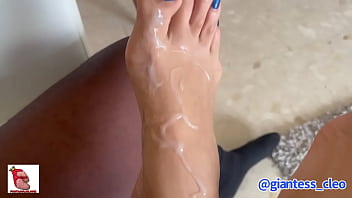 Fucking, Sniffing And Sucking Big Feet