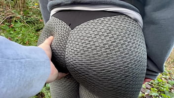 Public Park Bubble Butt Girl Groping