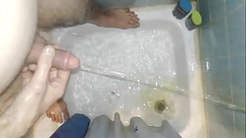 Ich Pisse Beim Duschen