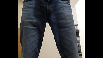 Peeing In Living Room – wetting-pants, peeing-in-pants, wetting-floor – Video 1221356