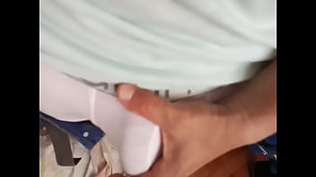 Bajando Mis Boxers Y Mostrándoles Mi Regalito