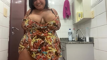 No Banheiro De Casa Colocando Bolinhas No Cuzinho – Mary Jhuana