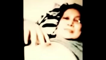 Maddy Shows Her Tits 4x