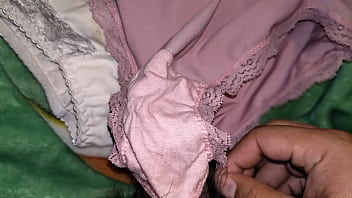 Encontré La Bolsa De Calzones Usados De Mi Amiga