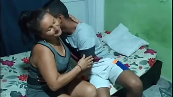 Me Follo A Una Madura En Mi Casa Pt1