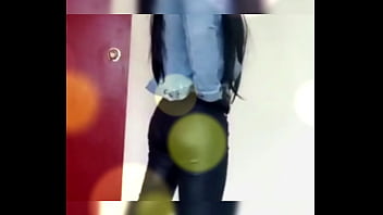 Melissa Fuera De Su Cuarto Jugando Uwu