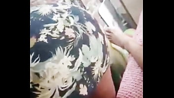 Vecino No Aguanto Verne En Vestido En El Mercado Y Me Siguió Hasta Mi Casa Para Que Le De El Culo