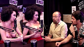 Ele Desenvolveu Um Produto Para Pele Negra, E A Gostosa Se Empolgou E Mostrou Os Lindos Peitos – Donos Da Villa Fonttina E Desejo Lascivo