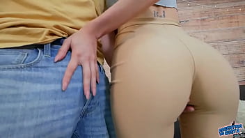 Wide Huge Cameltoe Skinny Babe Wearing Tight Pants